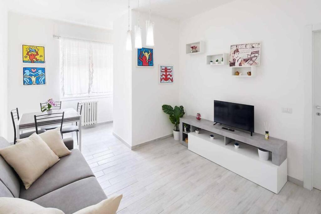 Sunny San Siro Stadio Apartment Milan Exterior photo