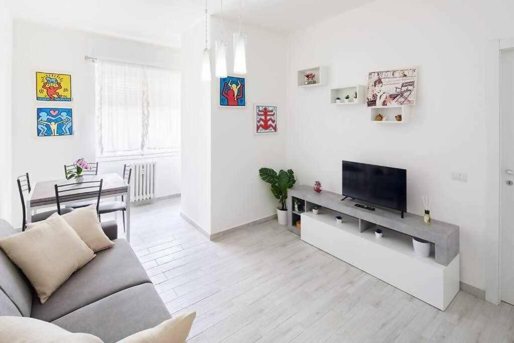 Sunny San Siro Stadio Apartment Milan Exterior photo
